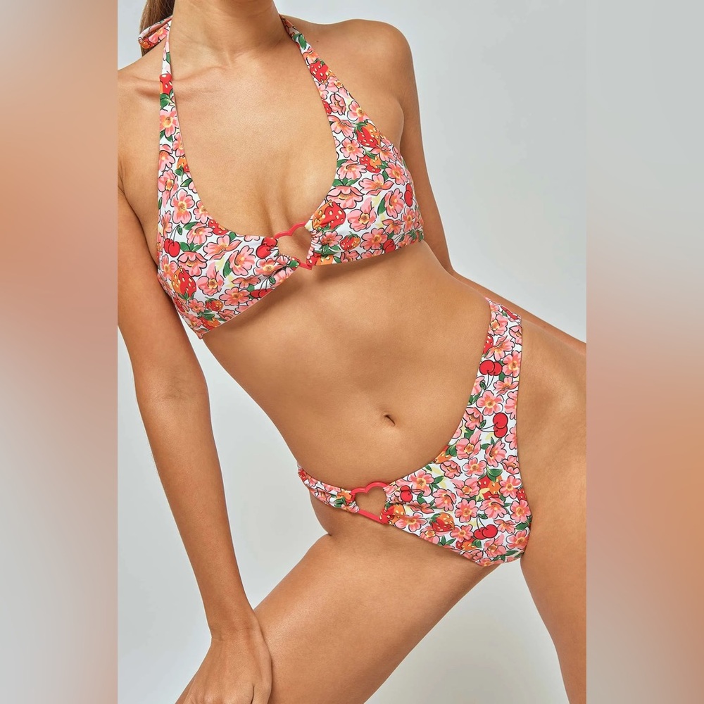 🌺 Blackbough Swim Berry Cherry Thea Bikini Set | Size M - Picture 11 of 12